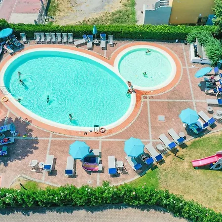 Riel Hotell 3*